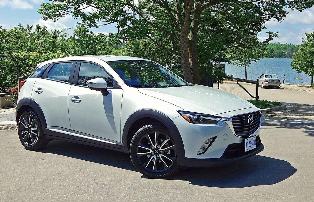 SUV Review 2016 Mazda CX3 GT Driving