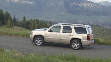 The U.S. NHTSA says side-curtain airbags in 2010 Chevy Tahoe SUVs might not adequately protect rear passengers.