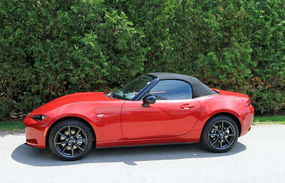 Car Review: 2016 Mazda MX-5 Miata GS | Driving