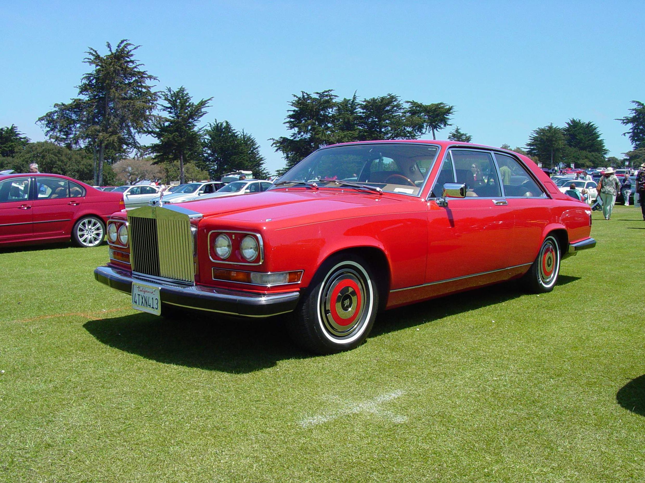 Collector Classics: Rolls-Royce Camargue | Driving