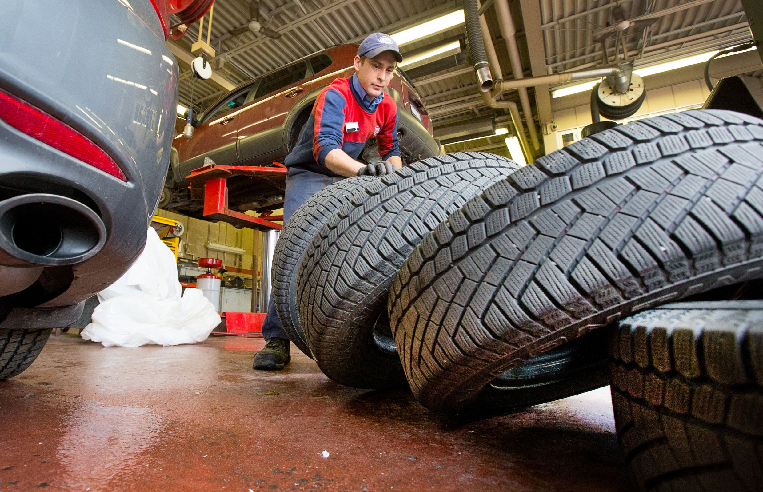All-Season vs All-Weather tires: Which is the Best for You? | Driving