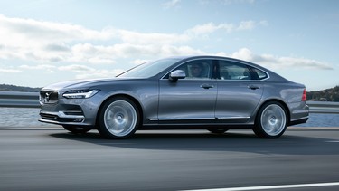 2017 Volvo S90