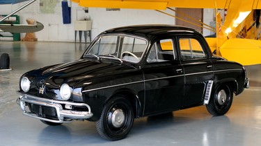 The Henney Kilowatt was produced in the late 1950s using Renault Dauphines, supplied minus the drivetrain by the French automaker. Fewer than 50 were converted because the sale price couldn’t be kept below the target of $3,600.