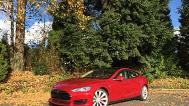 You wouldn't know by looking at it, but this Tesla Model S P80D can drive itself
