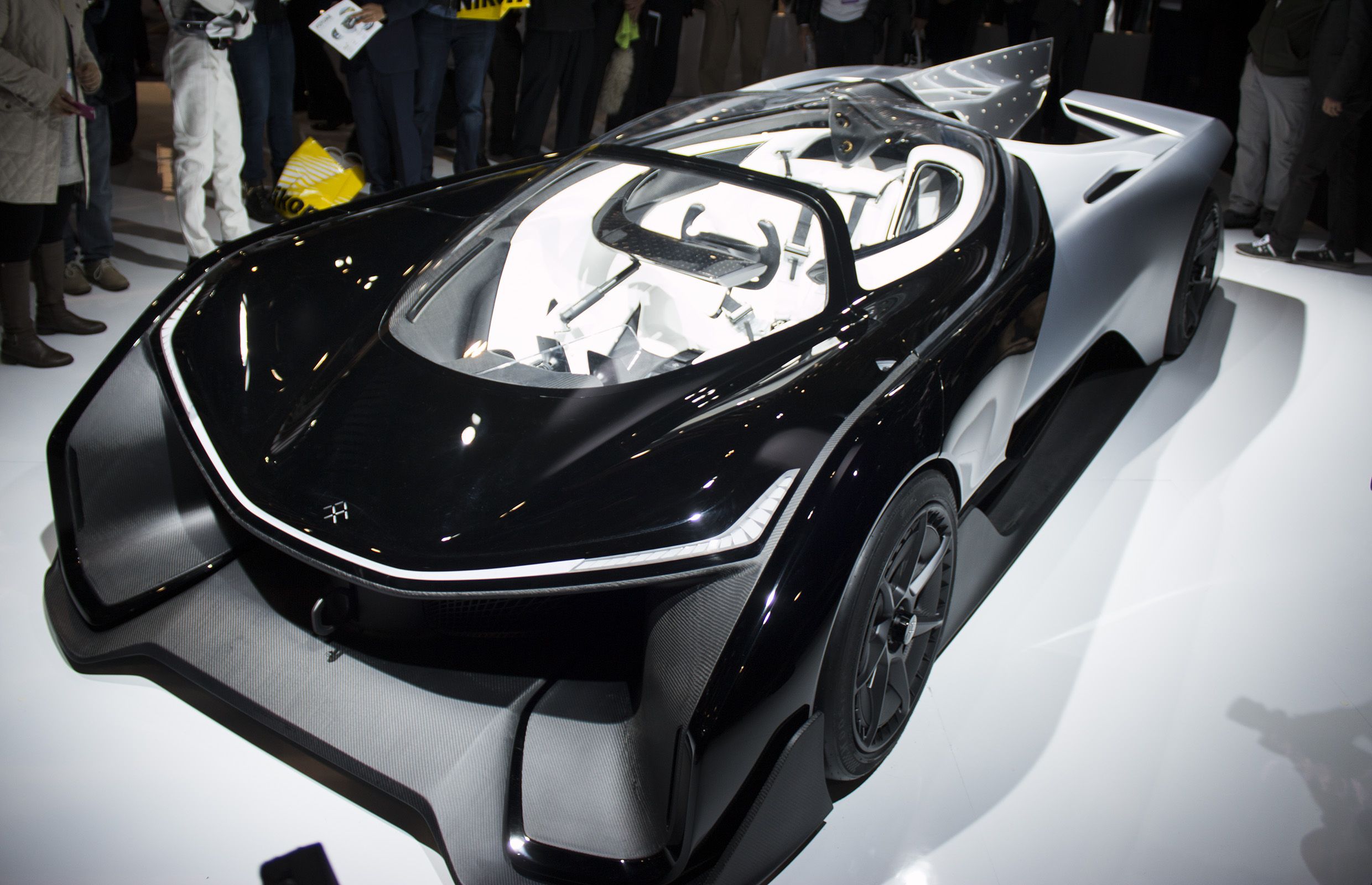 Everything a car-lover needs to know about CES 2016 | Driving