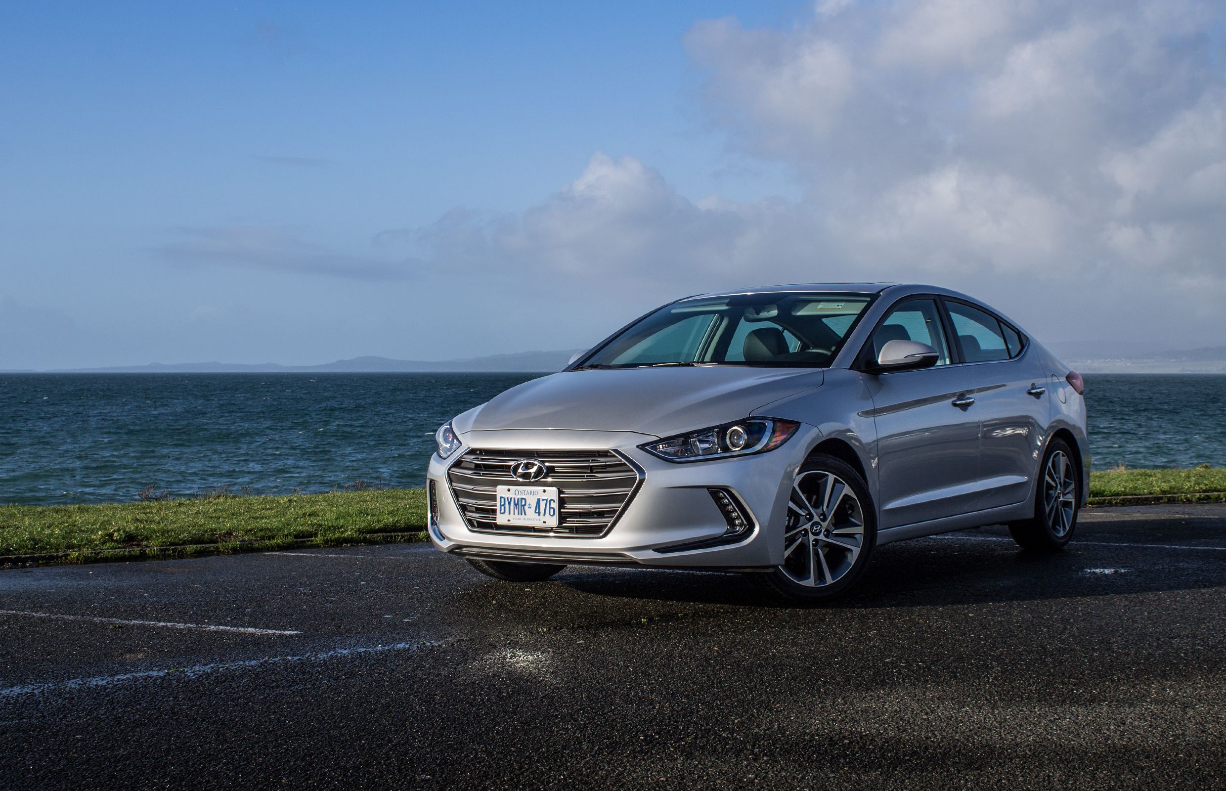 First Drive: 2017 Hyundai Elantra | Driving