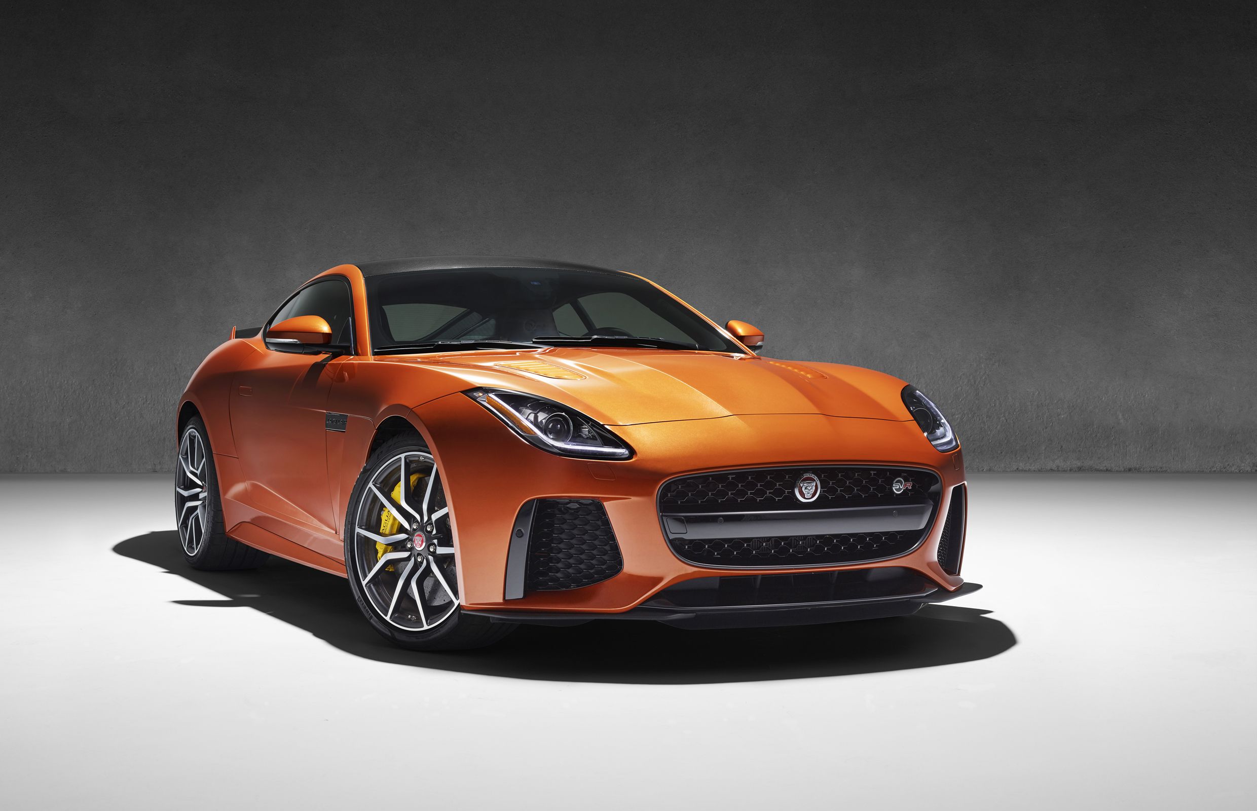 Amazon | TSM MODEL 1/43 JAGUAR F-TYPE SVR COUPE サンリッチ