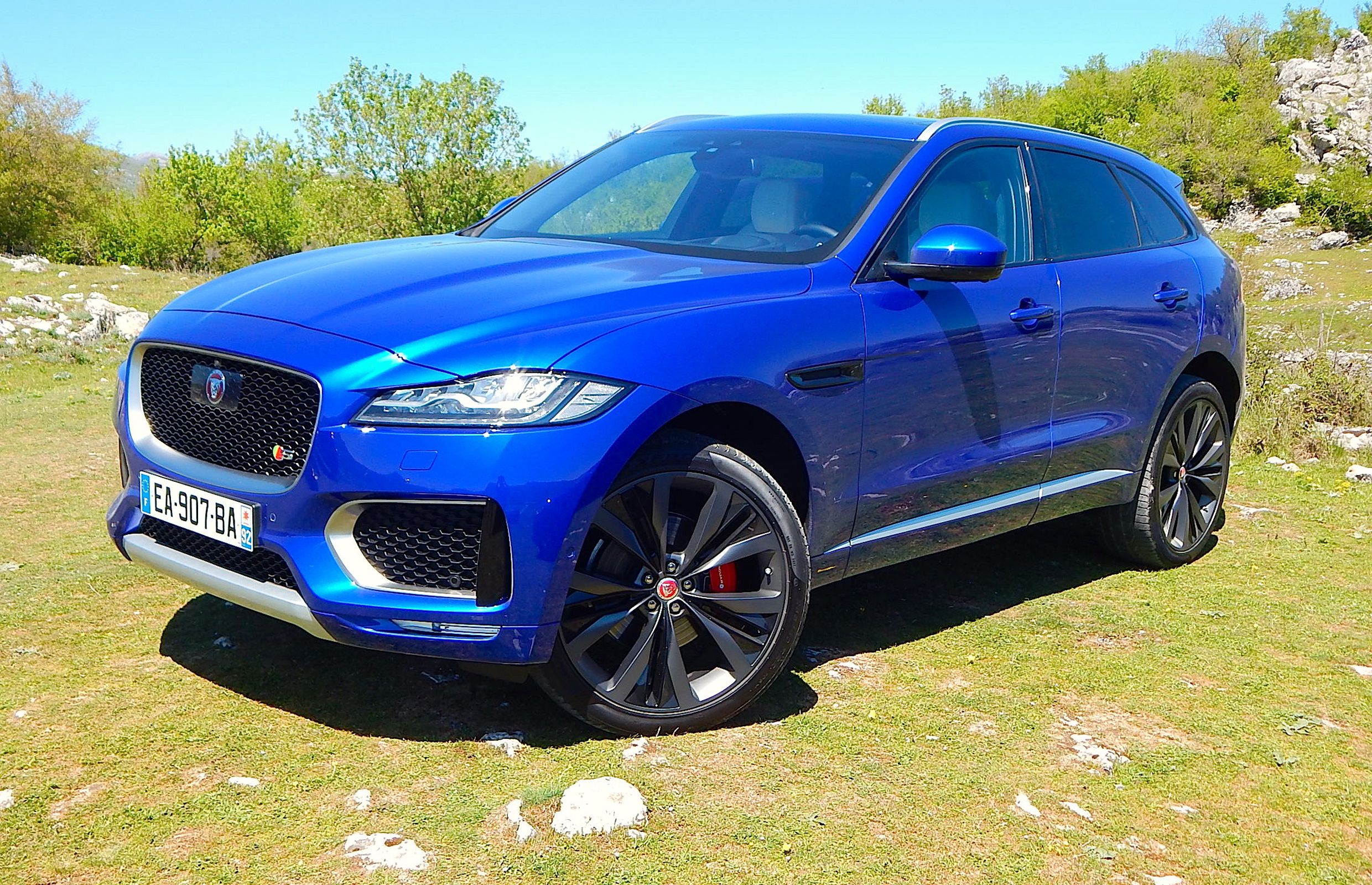 First Drive 2017 Jaguar FPace Driving