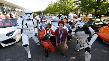 Nick Rutledge with members of the 501st Legion - Outer Rim Garrison in front of the Ferrari California T at the start of the 2016 Diamond Rally.