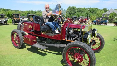 Jim Barney of Defiance, Ohio with his 1914 Ford Model T Speedster. In five years he'd driven it more than 12,800 kilometres.
