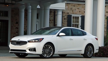 2017 Kia Cadenza