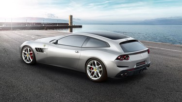 Ferrari GTC4Lusso T