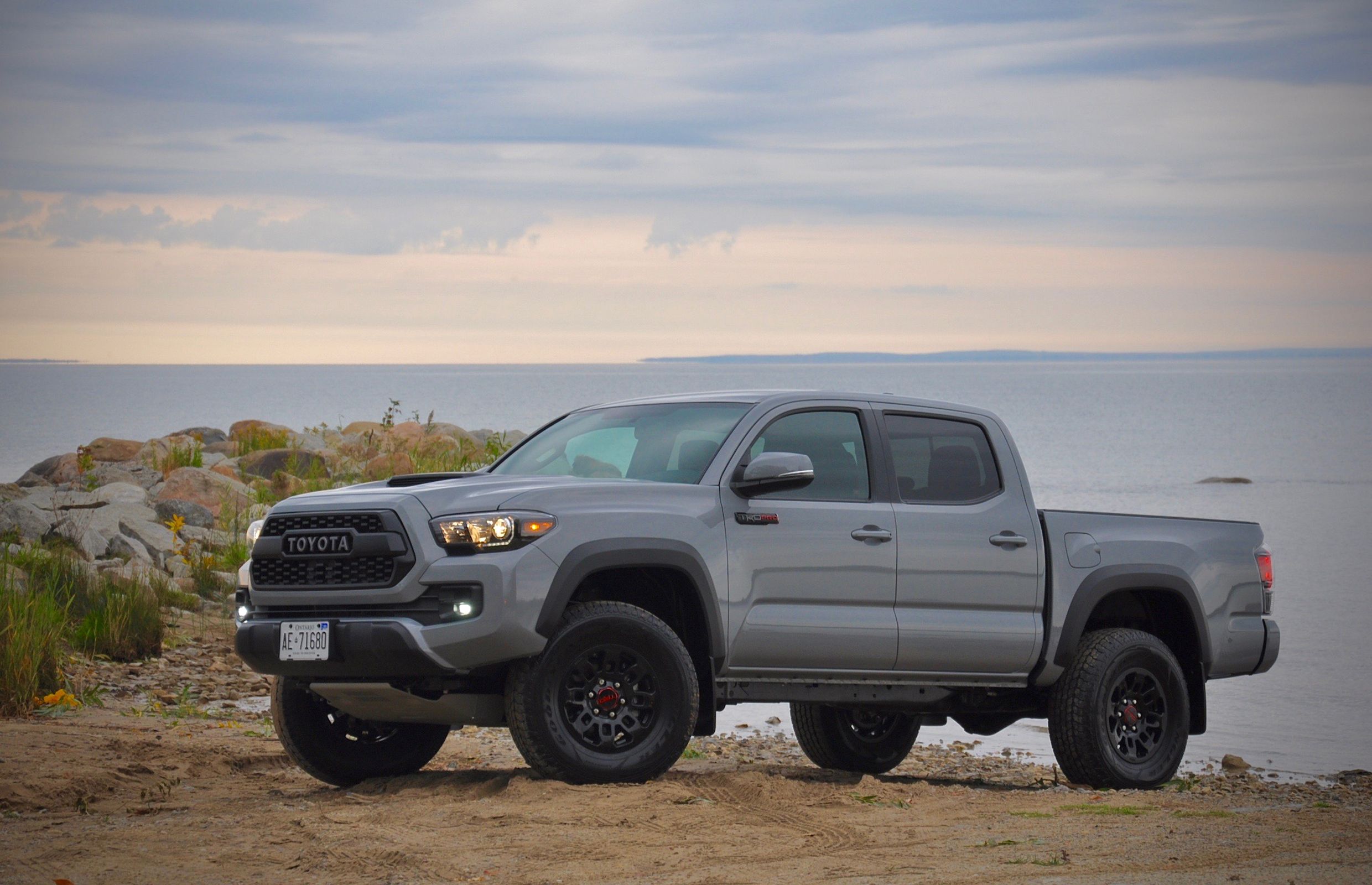 First Drive: 2017 Toyota Tacoma TRD Pro | Driving