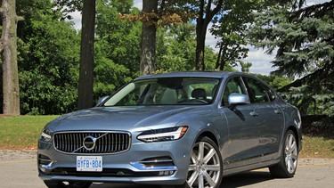 2017 Volvo S90