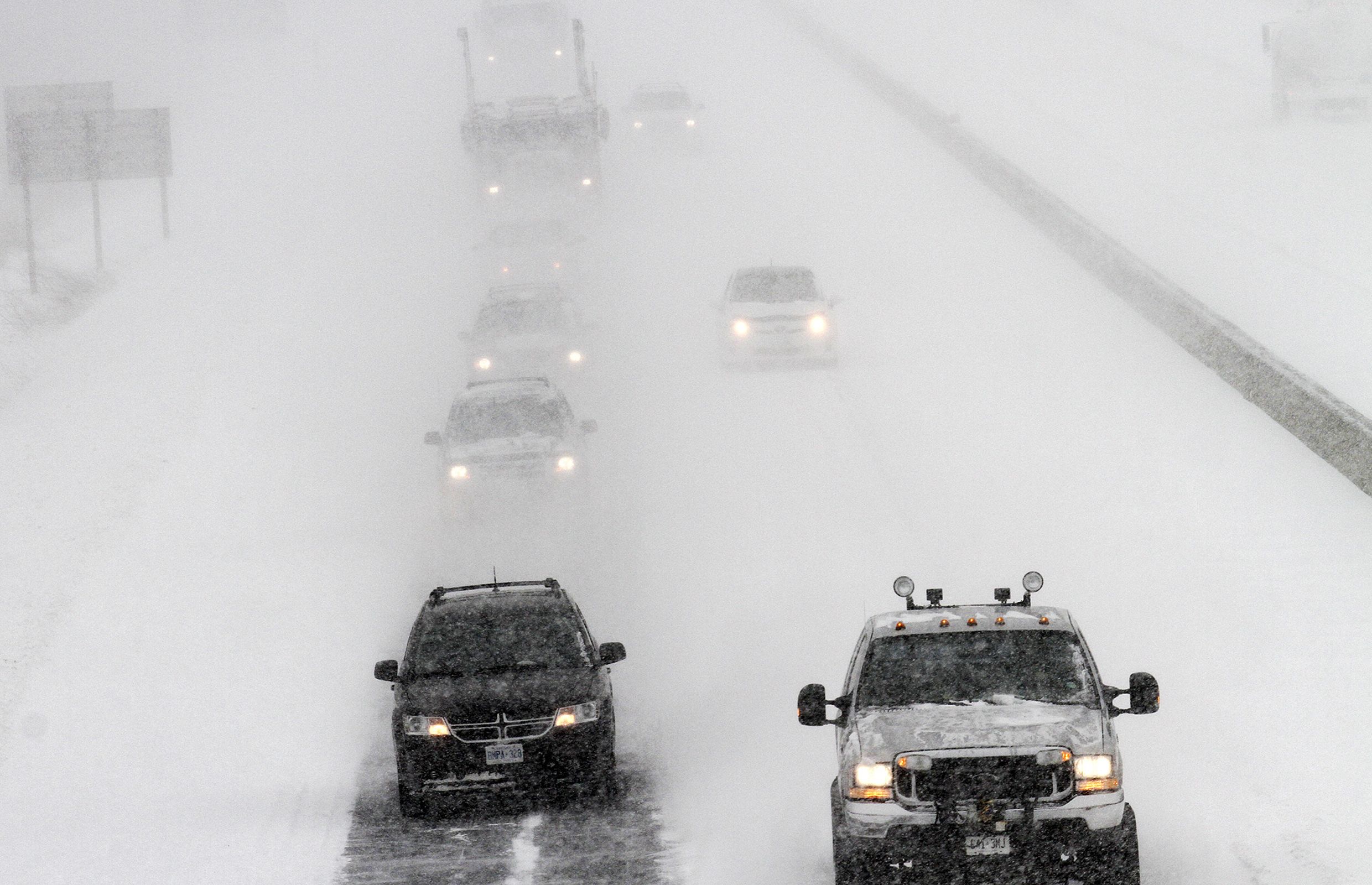 Prepare yourself for surprise whiteout road conditions | Driving