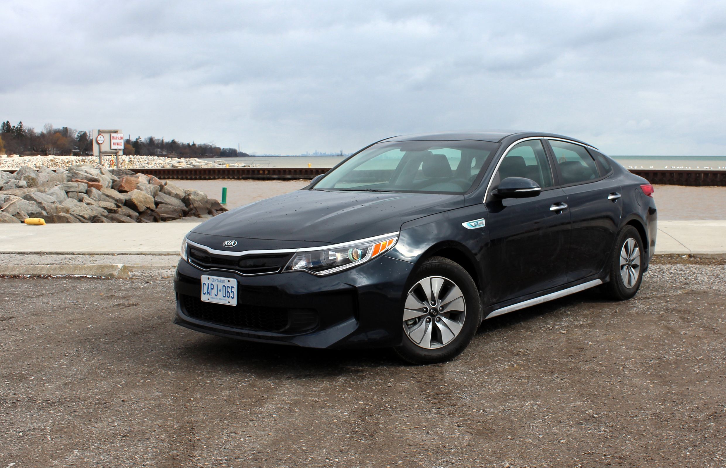 Car Review: 2017 Kia Optima Hybrid | Driving