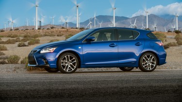 Lexus CT200h