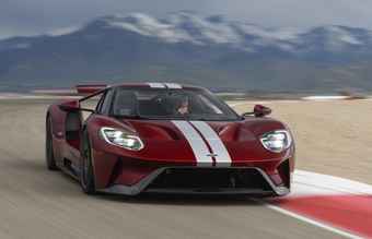 First Drive: 2017 Ford GT | Driving