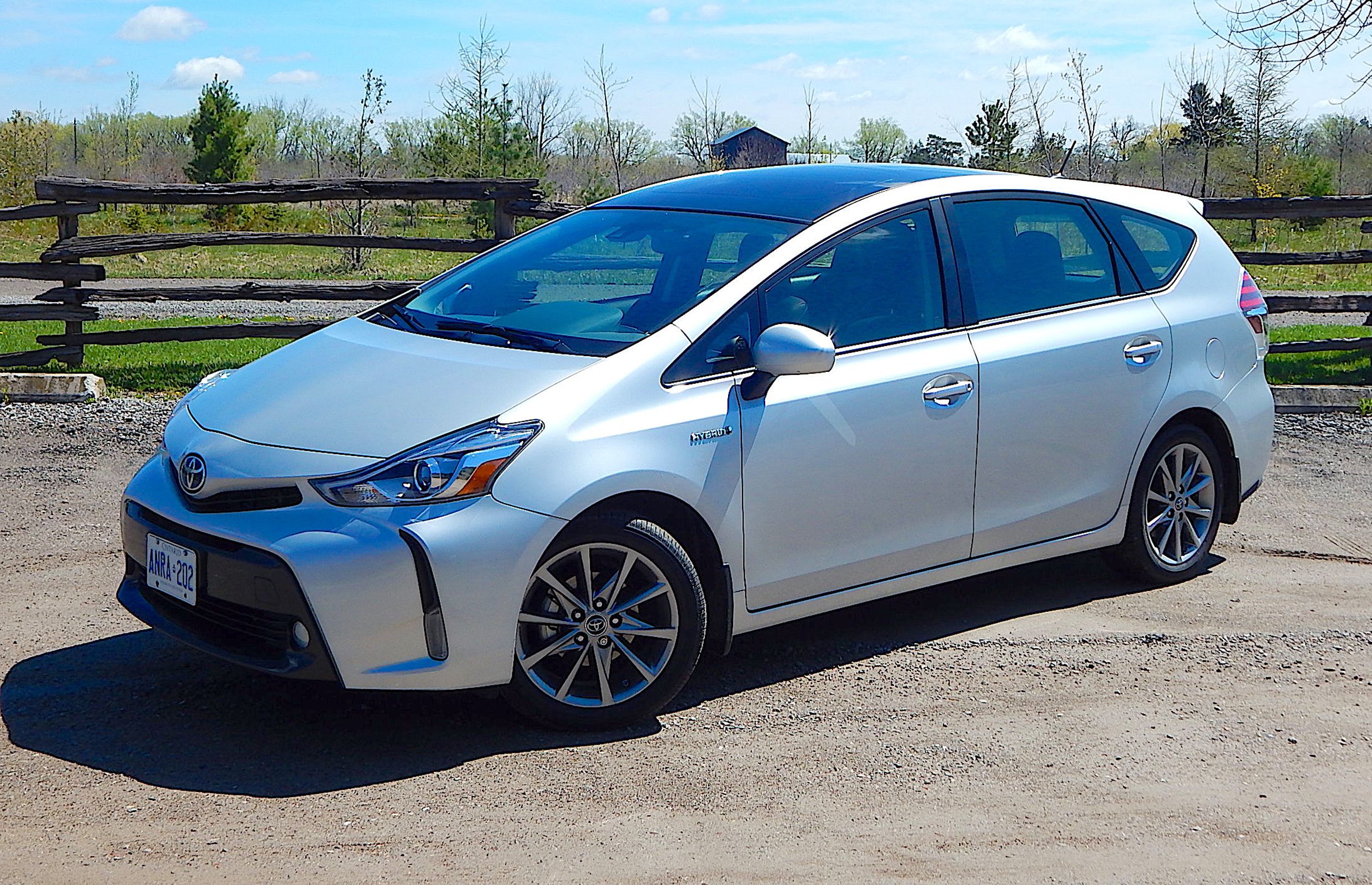 Prius V discontinued in the U.S but stays in Canada Driving