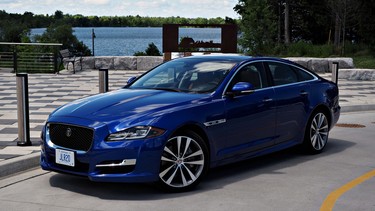 2017 Jaguar XJ R-Sport