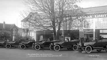 A Studebaker dealership in Vancouver in 1917.