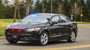 7.6-kilowatt-hour lithium-ion battery propels new police Special Service Plug-In Hybrid Sedan up to 21 miles on a charge and up to 85 mph on battery power alone; new offering brings the added flexibility of a full hybrid-electric powertrain with a range surpassing 500 miles
