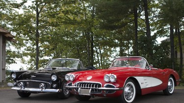 1956 Ford Thunderbird vs 1959 Chevrolet Corvette