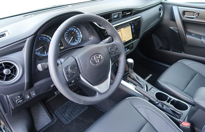 Car Review 2018 Toyota Corolla Driving