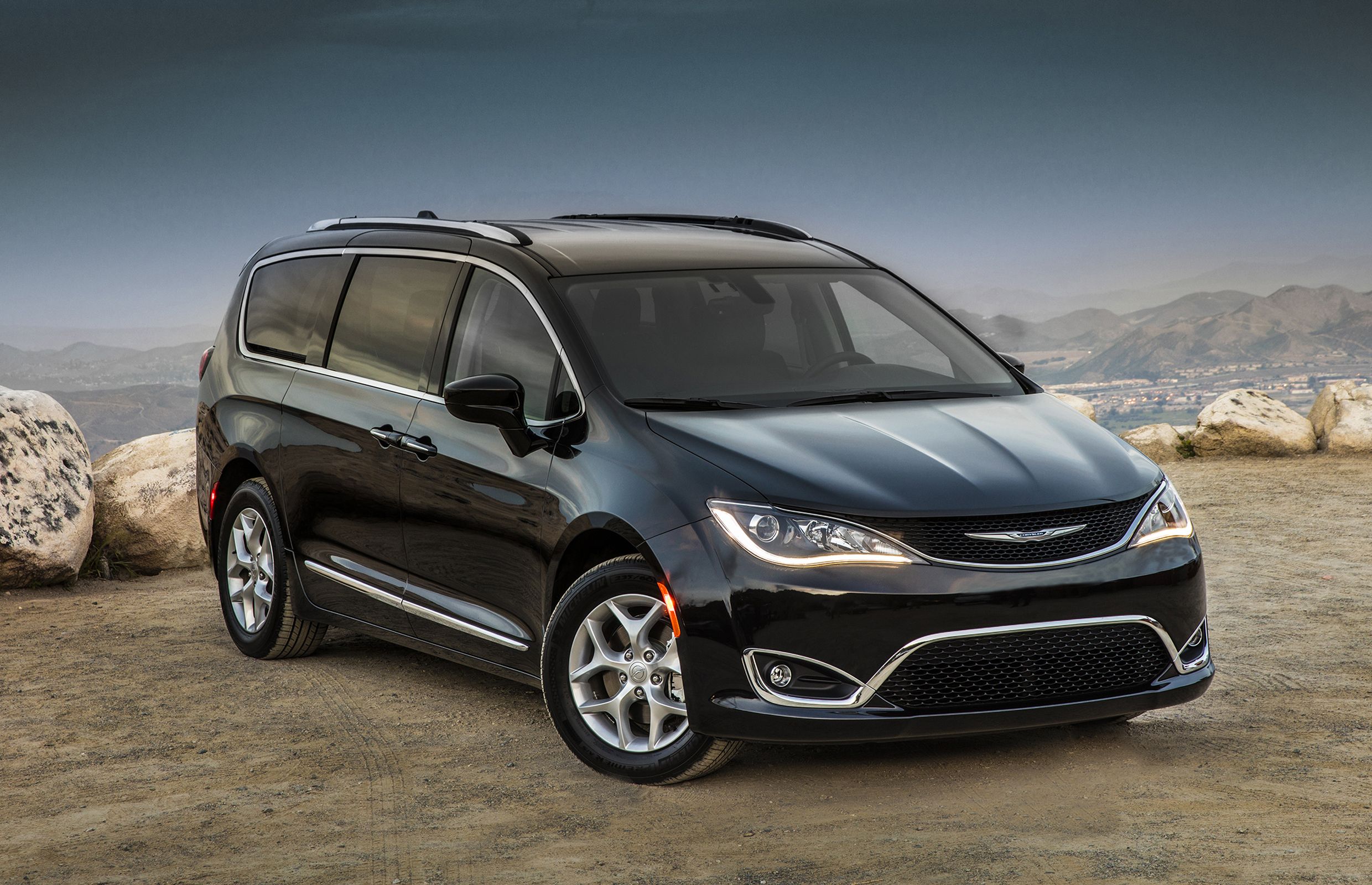 Chrysler Pacifica recall follows months of engine stalls Driving