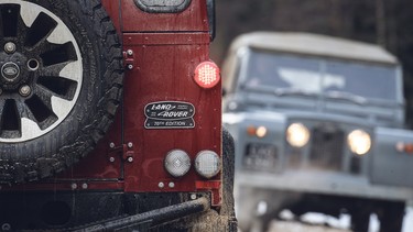 Land Rover Defender Works V8