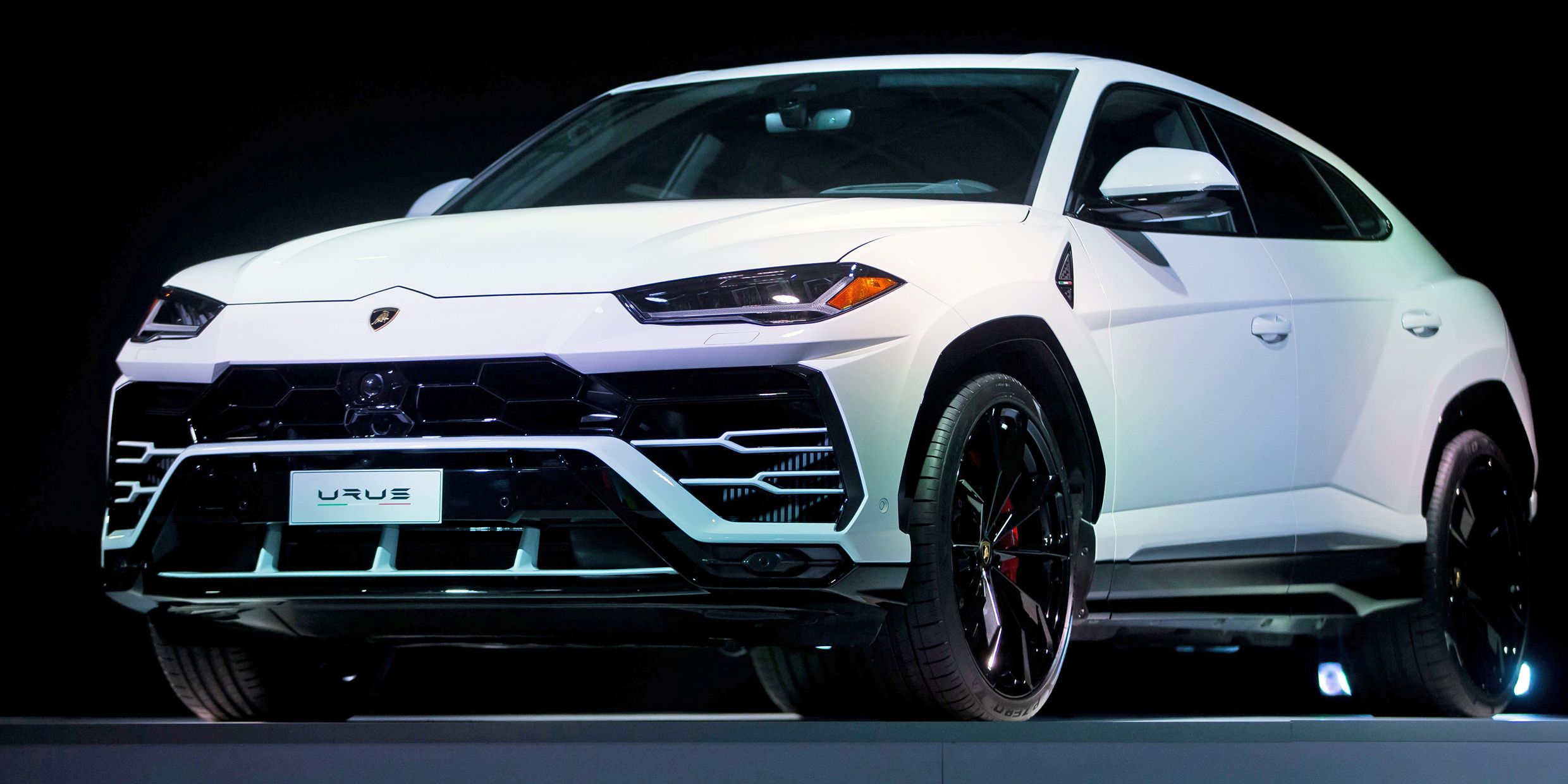 More Countach than LM002 in the Lamborghini Urus design | Driving