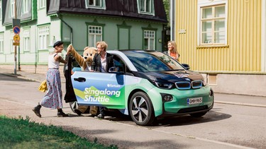 The Fortum "Singalong Shuttle" taxi only take singing as payment.