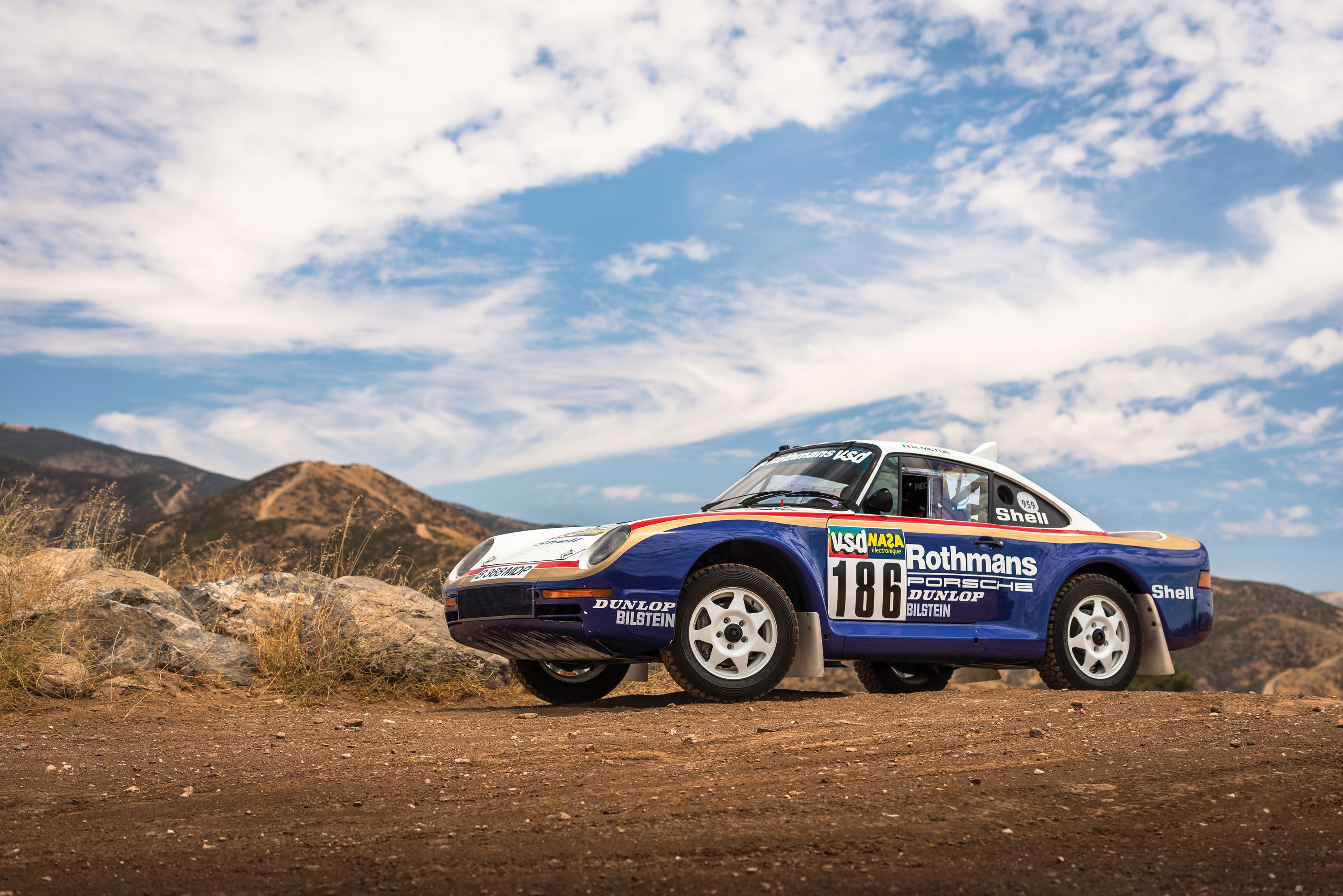 Porsche rally deals car