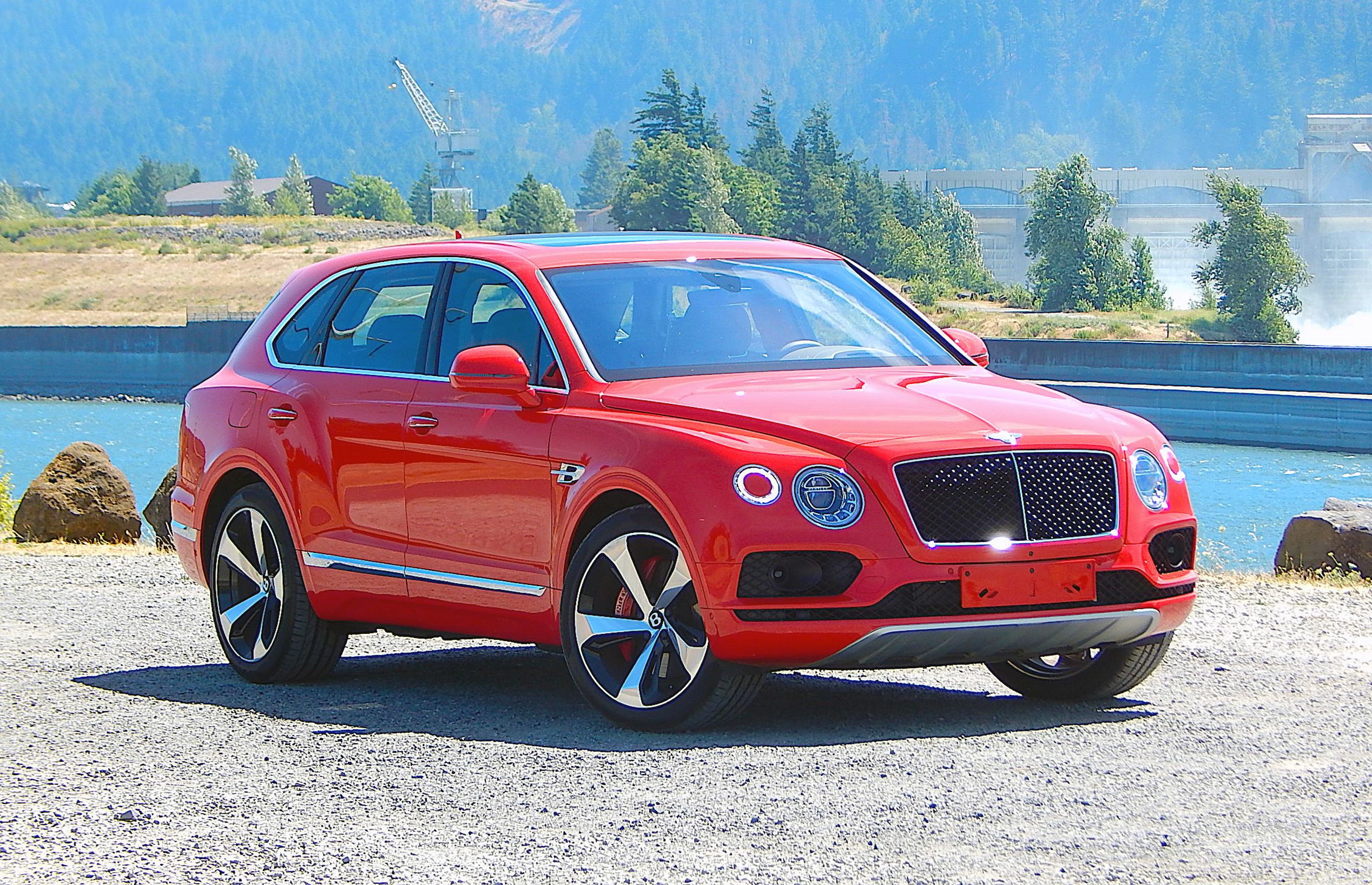 First Drive: 2019 Bentley Bentayga V8 | Driving