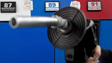 How much will you save if gas prices were 10¢ per litre cheaper?