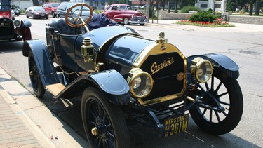 1912 Overland.