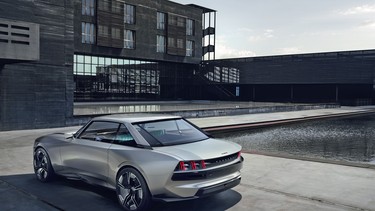 Peugeot e-Legend Concept