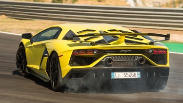 2018 Lamborghini Aventador SVJ