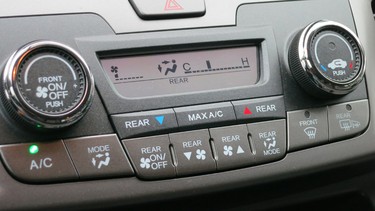 Some automatic systems allow for rear passengers to adjust their climate settings.