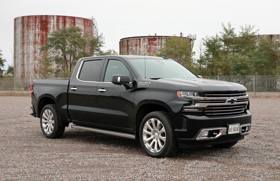 Pickup Review: 2019 Chevrolet Silverado | Driving