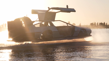 Matthew Riese's DeLorean-replica hovercraft