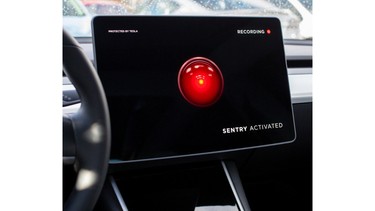 Tesla Sentry Mode Hal 9000