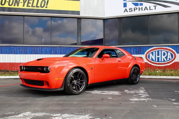 First Drive: 2019 Dodge Challenger R/T Scat Pack 1320, Widebody | Driving