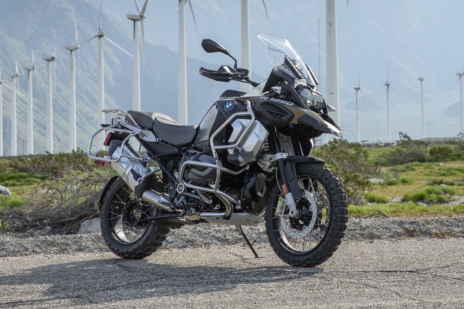 First Ride: 2019 BMW R1250 GS | Driving