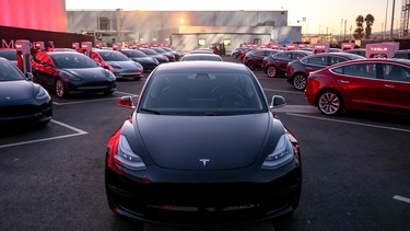 Ces deux actions collectives n’ont qu’un seul et unique demandeur, un Sherbrookois propriétaire d’une Tesla Model 3.