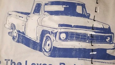 Kohl’s is selling a T-shirt featuring a Chevy truck with a Ford grille