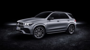 Mercedes GLE 580 has a with a 483-horsepower electrified V8