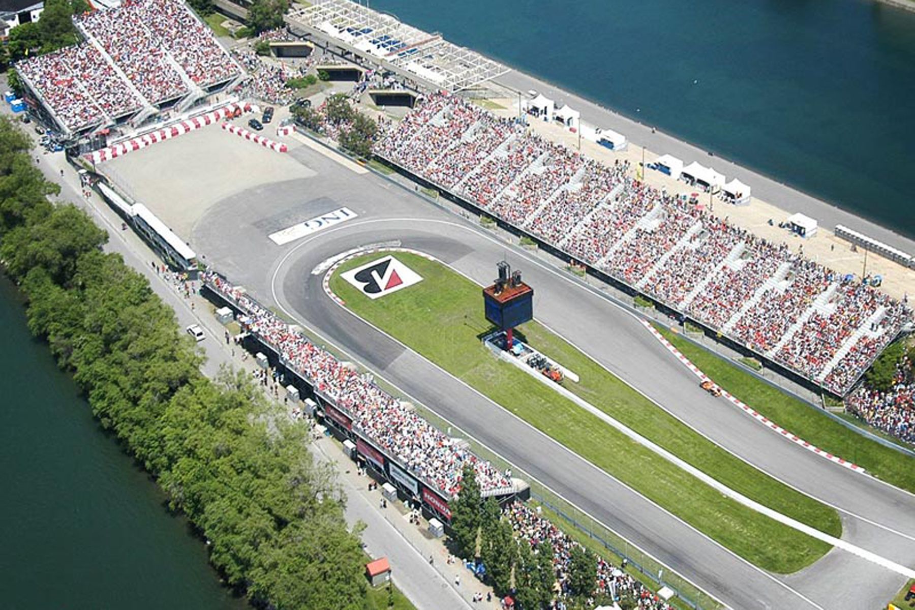 10 Race-weekend tips for the diehard F1 fan at the Canadian Grand Prix in Montreal Driving