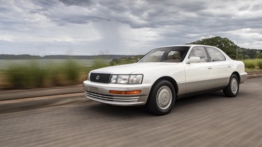 1990 Lexus LS400