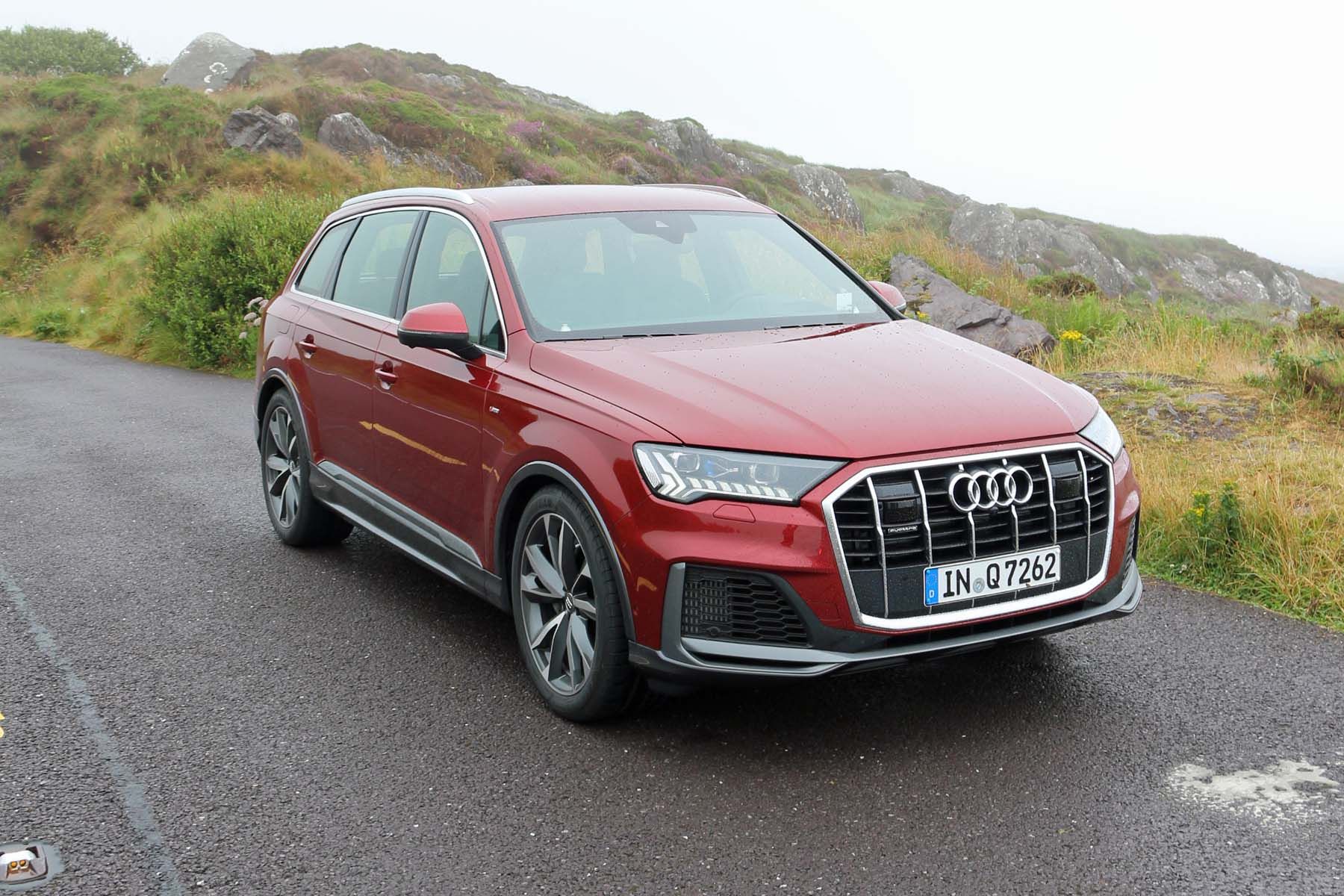 2025 Audi Q7 Gets A New Face And Customizable Laser Headlights
